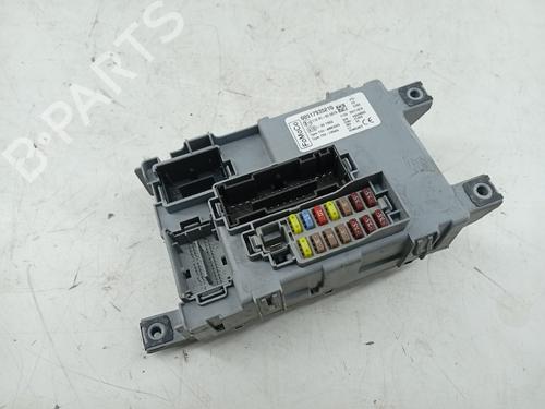 Used Fuse box FORD KA (RU8) 1.2 (69 hp) 32147424