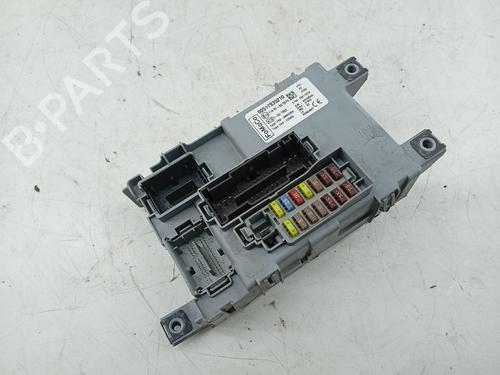 Fuse box FORD KA (RU8) 1.2 | BP32147424E1 