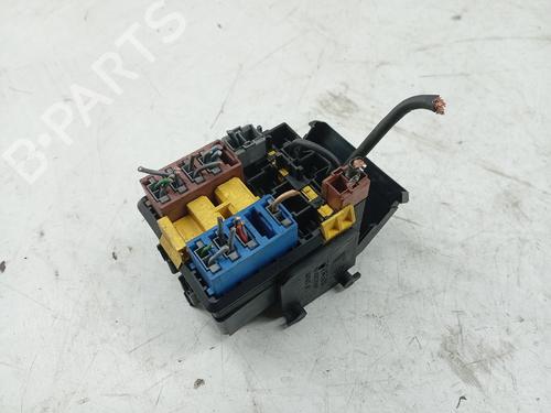 Used Fuse box CITROËN SAXO Hatchback van (S3_) 1.5 D (57 hp) 32147562