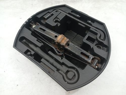 Reservehjul kit Reservehjul kit PEUGEOT 207 Hatchback Van (WA_, WC_) 1.4 HDi (68 hp) 32147637 32147637