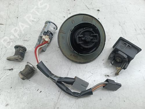 Used Other Other RENAULT CLIO I (B/C57_, 5/357_) 1.2 (5/357Y, 5/357K) (58 hp) 32193878 32193878