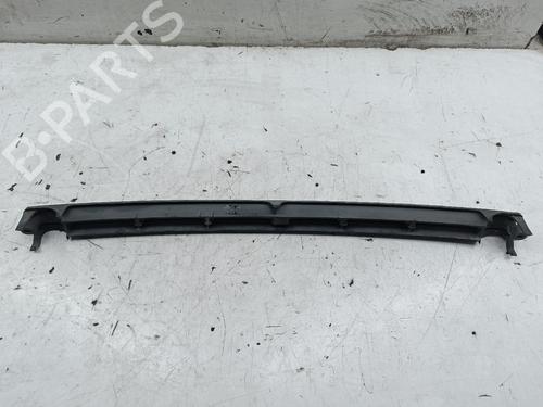 grille-renault-clio-i-bc57_-5357_-1990-1991-1992-1993-1994-1995-1996-1997-1998-1999-32209336 main image