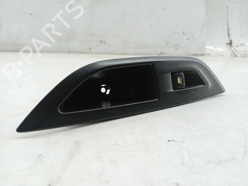 Used Right rear window switch Right rear window switch PEUGEOT 2008 II (UD_, US_, UY_, UJ_, UR_, UC_) 1.5 BlueHDI 100 (102 hp) 32211809 32211809