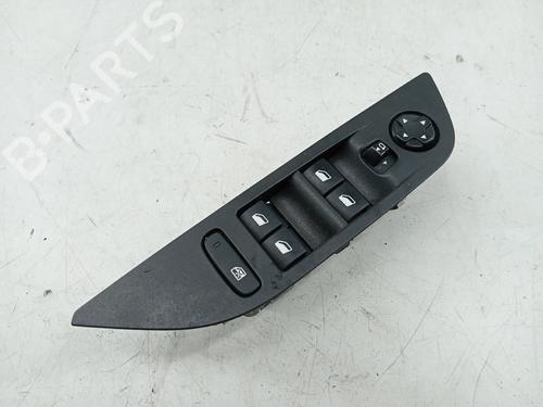 Used Left front window switch PEUGEOT 2008 II (UD_, US_, UY_, UJ_, UR_, UC_) 1.5 BlueHDI 100 (102 hp) 32214011