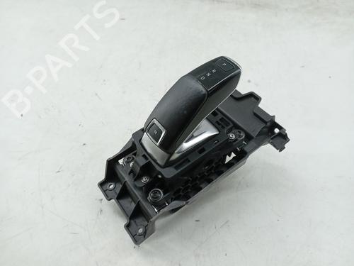 Used Gear lever PEUGEOT 2008 II (UD_, US_, UY_, UJ_, UR_, UC_) 1.5 BlueHDI 100 (102 hp) 32217976