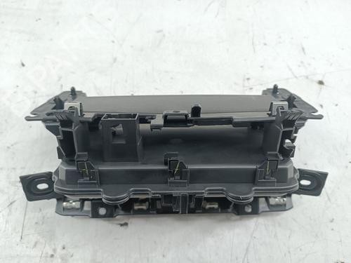 Used Glove box Glove box PEUGEOT 2008 II (UD_, US_, UY_, UJ_, UR_, UC_) 1.5 BlueHDI 100 (102 hp) 32217977 32217977
