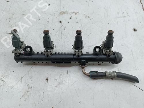 Used Injection rail OPEL CORSA C (X01) 1.2 (F08, F68) (75 hp) 32236319