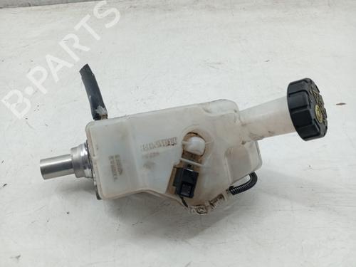 Brake master cylinder RENAULT CAPTUR II (HF_) | BP32267402M77