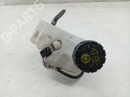 Brake master cylinder RENAULT CAPTUR II (HF_) | BP32267402M77