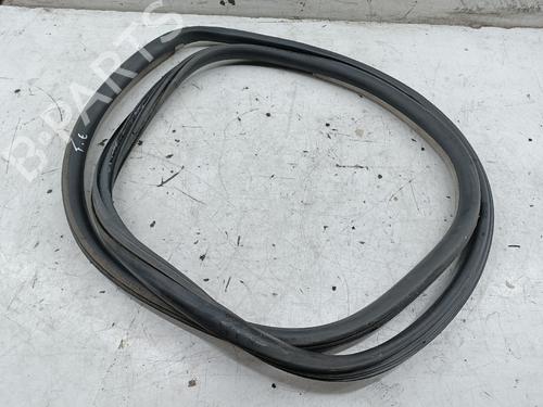 BP32269108O1 main image