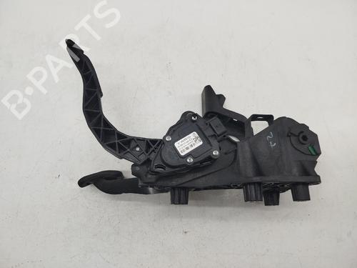 Pedal RENAULT CAPTUR II (HF_) | BP32272506I4