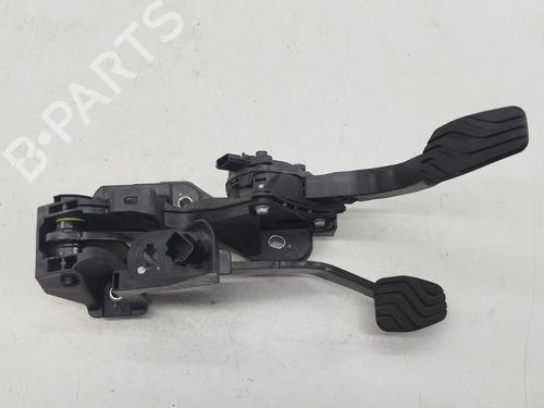 Pedal RENAULT CAPTUR II (HF_) | BP32272506I4