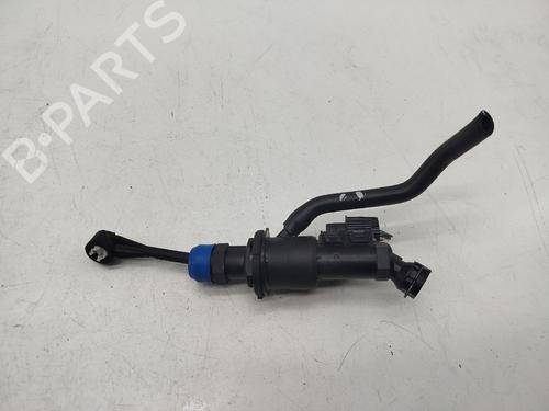 Clutch slave cylinder RENAULT CAPTUR II (HF_) | BP32272509M113