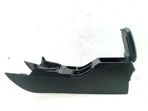 Used Armrest / Center console Armrest / Center console PEUGEOT 308 SW I (4E_, 4H_) 1.6 HDi (109 hp) 32341041 32341041