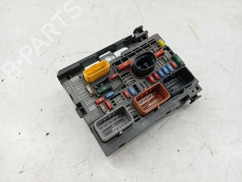 Used Fuse box Fuse box PEUGEOT 308 SW I (4E_, 4H_) 1.6 HDi (109 hp) 32394538 32394538