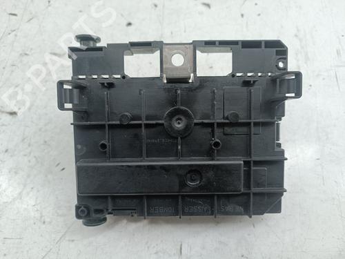 Used Fuse box Fuse box CITROËN C5 III (RD_) 2.0 HDi 165 (RDRHHA, RDRHH8) (163 hp) 32483857 32483857