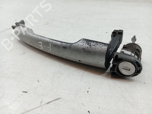 Used Front left exterior door handle Front left exterior door handle RENAULT MEGANE II (BM0/1_, CM0/1_) 1.5 dCi (BM0F, BM0T, BM2B, CM0F, CM0T) (82 hp) 32505895 32505895