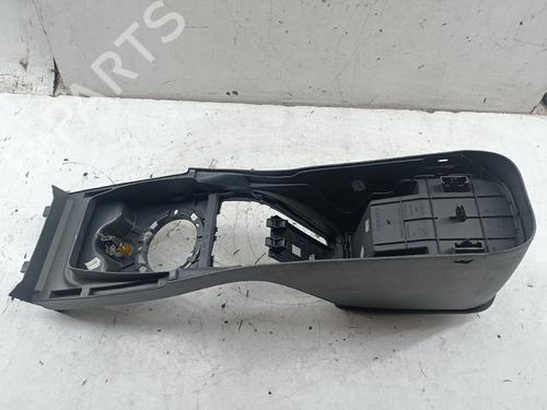 Used Armrest / Center console RENAULT MEGANE II (BM0/1_, CM0/1_) 1.5 dCi (BM0F, BM0T, BM2B, CM0F, CM0T) (82 hp) 32508655