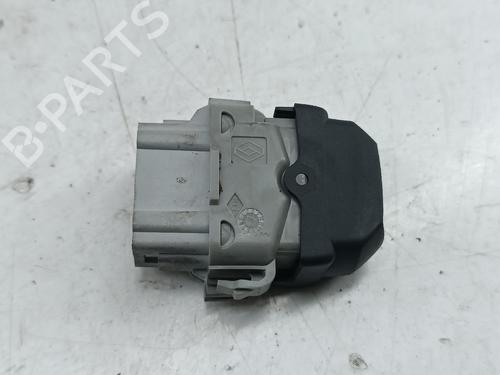 Used Switch Switch RENAULT MEGANE II (BM0/1_, CM0/1_) 1.5 dCi (BM0F, BM0T, BM2B, CM0F, CM0T) (82 hp) 32522030 32522030