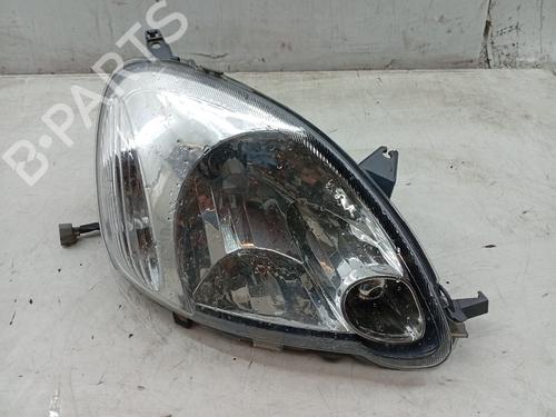 Used Right headlight Right headlight TOYOTA YARIS (_P1_) 1.4 D-4D (NLP10_, NLP10R) (75 hp) 32530235 32530235