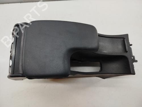 Used Armrest / Center console Armrest / Center console ALFA ROMEO 159 Sportwagon (939_) 1.9 JTDM 16V (939BXC1B, 939BXC12) (150 hp) 32530242 32530242