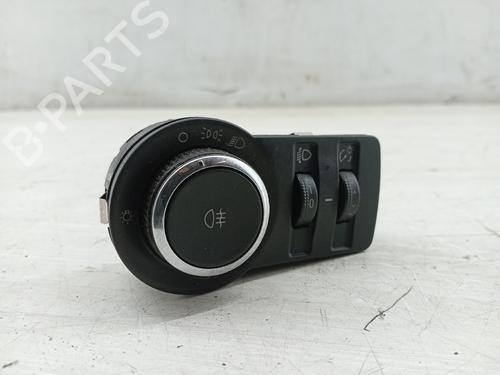 Used Headlight switch OPEL ASTRA J Hatchback Van (P10) 1.3 CDTi (68) (95 hp) 32672628