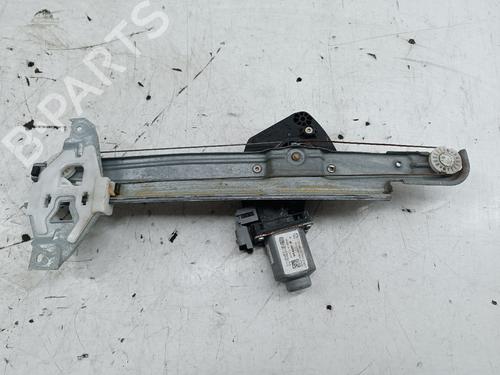 Used Right rear window motor Right rear window motor CITROËN DS5 2.0 HDi 165 Hybrid4 4x4 (163 hp) 32681579 32681579