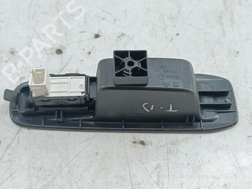 Used Right rear window switch Right rear window switch PEUGEOT 308 SW II (LC_, LJ_, LR_, LX_, L4_) 1.6 BlueHDi 100 (99 hp) 32701600 32701600