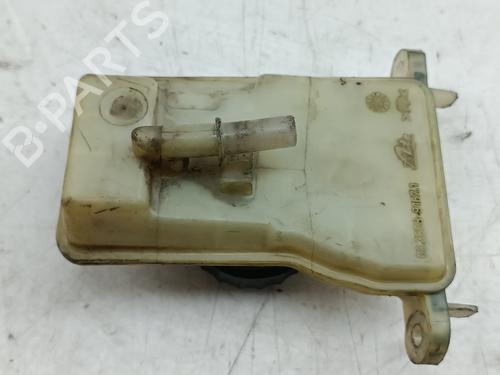 Used Brake fluid reservoir PEUGEOT 308 SW II (LC_, LJ_, LR_, LX_, L4_) 1.6 BlueHDi 100 (99 hp) 32726354