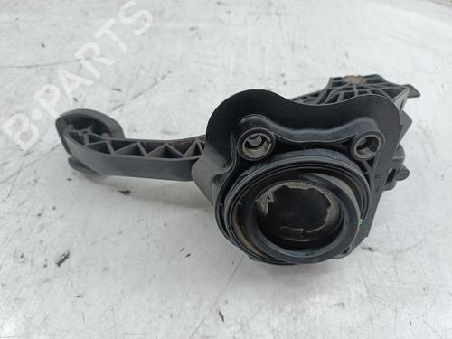 Used Clutch pedal Clutch pedal PEUGEOT 308 SW II (LC_, LJ_, LR_, LX_, L4_) 1.6 BlueHDi 100 (99 hp) 32735151 32735151