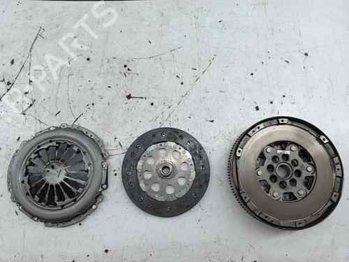 BP32784713O1 main image