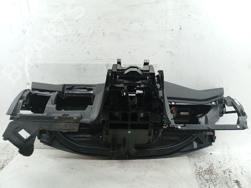 Dashboard PEUGEOT 308 SW II (LC_, LJ_, LR_, LX_, L4_) 1.6 BlueHDi 100 (99 hp) 33013451