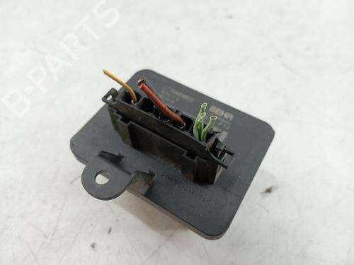 Used Heater resistor PEUGEOT 308 SW II (LC_, LJ_, LR_, LX_, L4_) 1.6 BlueHDi 100 (99 hp) 33013465