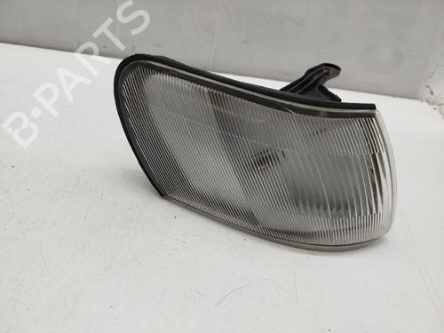 Used Right front indicator TOYOTA COROLLA (_E10_) 2.0 D (CE100_, CE100R) (72 hp) 33121296