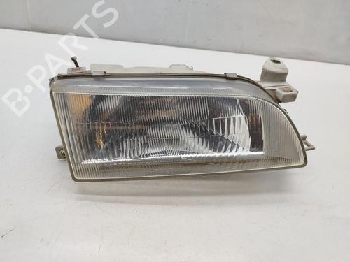 Used Right headlight Right headlight TOYOTA COROLLA (_E10_) 2.0 D (CE100_, CE100R) (72 hp) 33121310 33121310