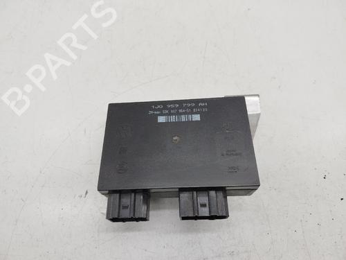 Used Electronic module Electronic module VW BORA I (1J2) 1.9 TDI (115 hp) 33131570 33131570