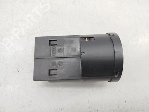 Used Headlight switch Headlight switch VW BORA I (1J2) 1.9 TDI (115 hp) 33131572 33131572