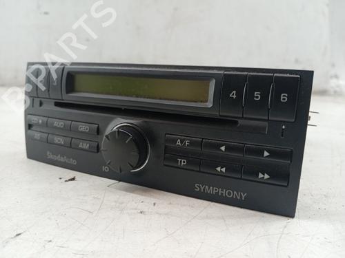 Bilradio SKODA FABIA I (6Y2) 1.4 TDI (75 hp) 33183464