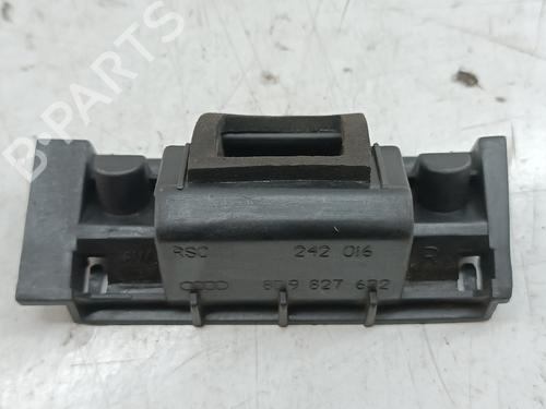 Nummerpladelys Nummerpladelys AUDI A3 (8L1) 1.6 (102 hp) 33199643 33199643