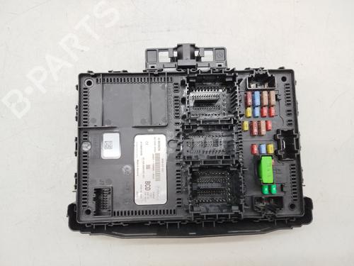 Used Fuse box Fuse box FORD FOCUS IV Turnier (HP) 1.5 EcoBlue (120 hp) 33209996 33209996