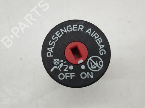 Used Switch Switch FORD FOCUS IV Turnier (HP) 1.5 EcoBlue (120 hp) 33241350 33241350