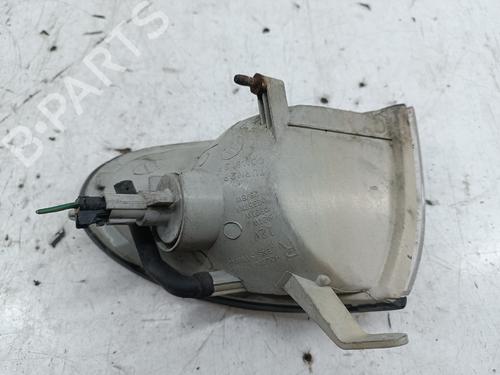 Used Right front indicator Right front indicator HYUNDAI ACCENT I (X-3) 1.3 i 12V (84 hp) 33270516 33270516