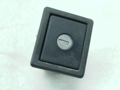 Used Other Other RENAULT CLIO I (B/C57_, 5/357_) 1.2 (5/357Y, 5/357K) (58 hp) 33272639 33272639