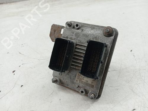 Used Engine control unit (ECU) Engine control unit (ECU) LANCIA Y (840_) 1.2 16V (840AG1A) (80 hp) 33272641 33272641