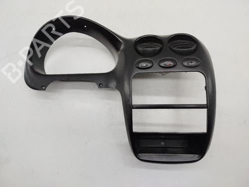 Used Armrest / Center console Armrest / Center console DAEWOO MATIZ (M100, M150) 0.8 (52 hp) 33291085 33291085