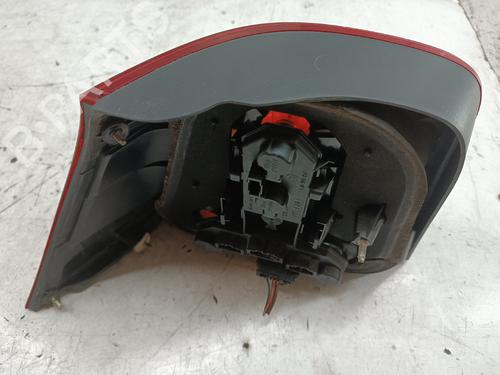 Used Right taillight Right taillight 33428692 33428692