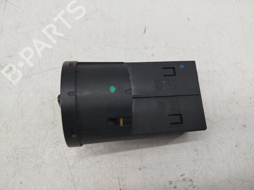 Used Headlight switch Headlight switch VW POLO III (6N1) 55 1.3 (55 hp) 33466418 33466418