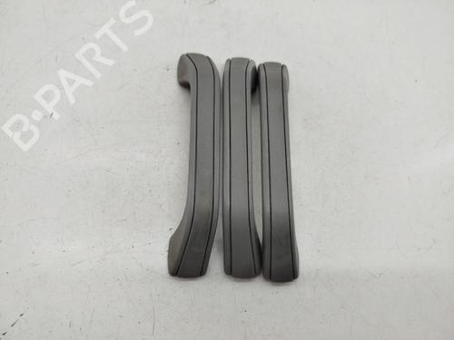 Used Front right interior door handle Front right interior door handle PEUGEOT 306 (7B, N3, N5) [1993-2003] 23877490 23877490