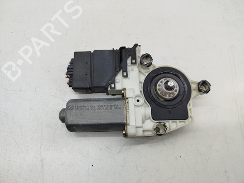 Used Left rear window motor Left rear window motor VW BORA I (1J2) 1.9 TDI (115 hp) 34060548 34060548
