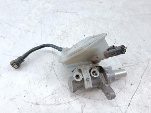Used Brake master cylinder Brake master cylinder 34187676 34187676